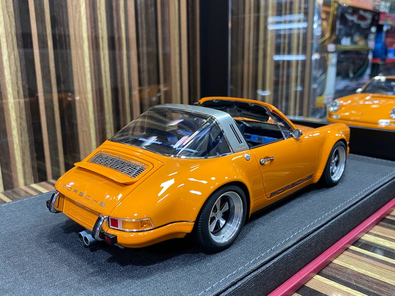 Porsche Singe 911(964) Targa 1/18 Resin Model|Sold in Dturman.com Dubai UAE.