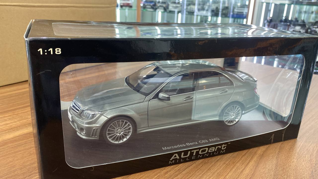 1/18 Diecast AUTOart Millennium Mercedes-Benz C63 AMG - Grey (Leather Seats)