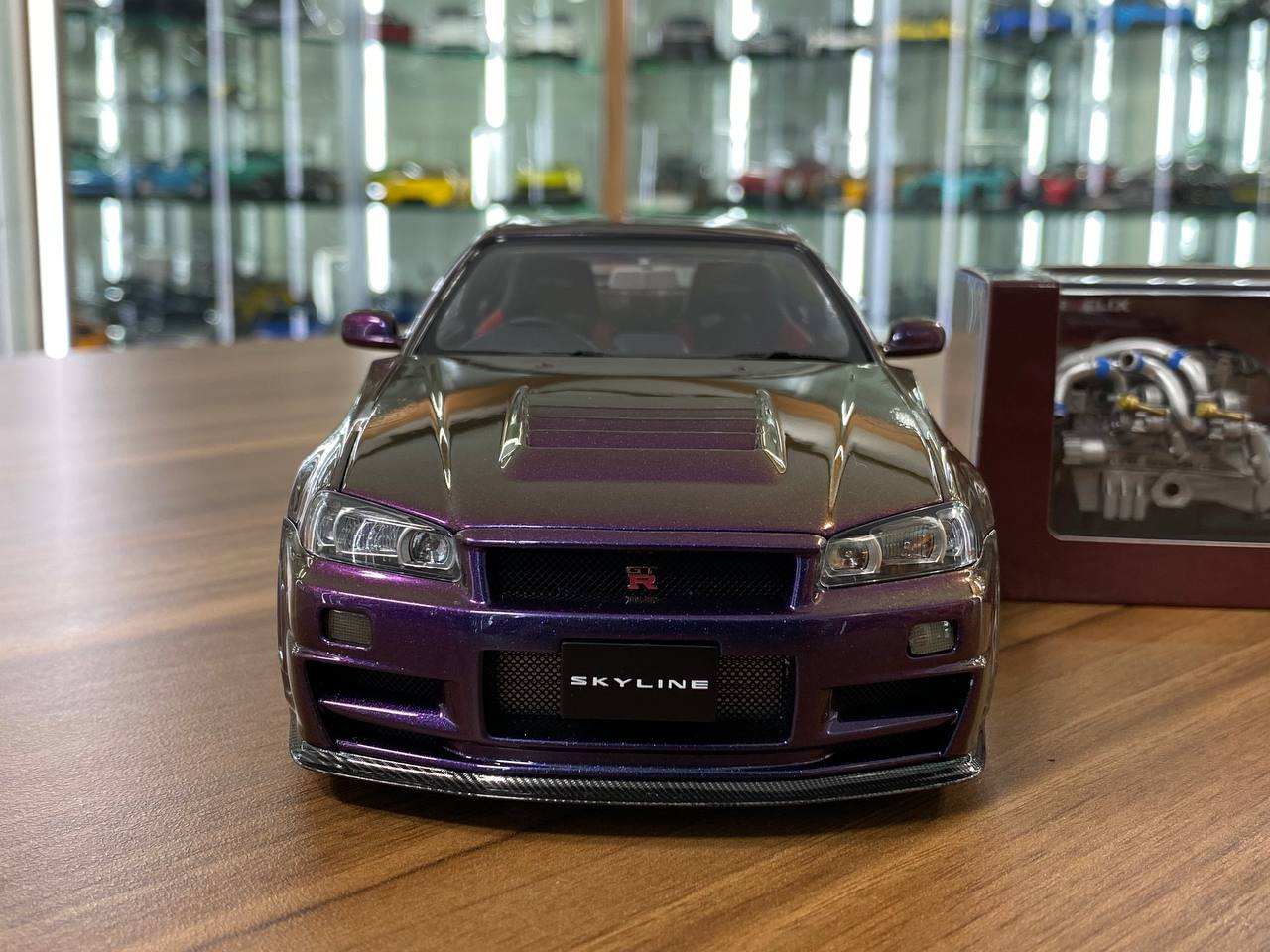 1/18 Metal Diecast Full Opening – MotorHelix Nissan Skyline GT-R R34 Nismo CRS