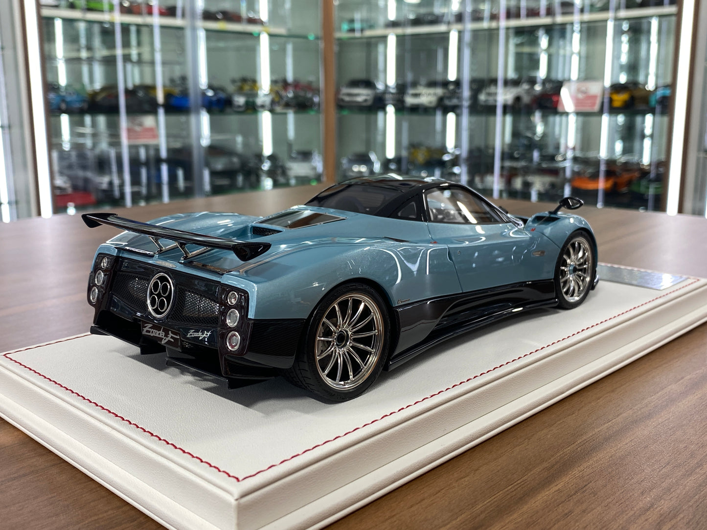 1/18 Resin Davis & Giovanni Model Pagani Zonda F Azzurro Thetys Limited to 8 pcs.