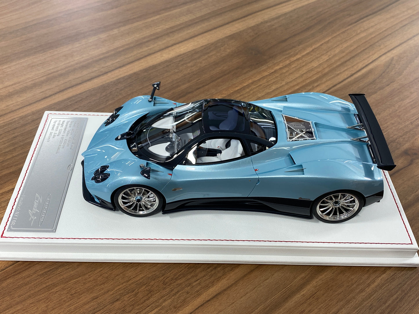 1/18 Resin Davis & Giovanni Model Pagani Zonda F Azzurro Thetys Limited to 8 pcs.