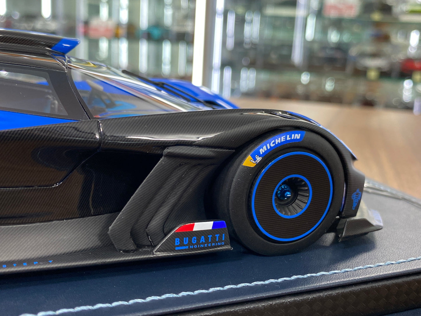 1/18 Resin MR Collection - Bugatti Bolide in Striking Blue Model Car
