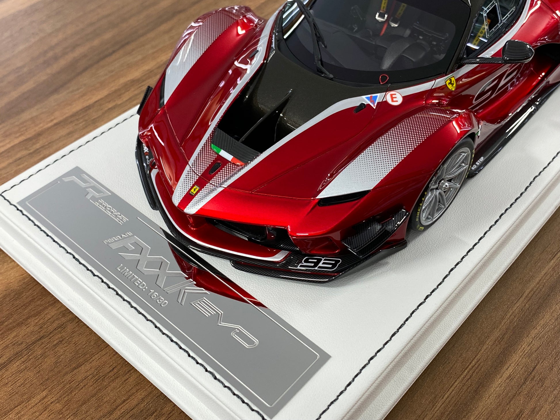 Ferrari FXXK EVO 1/18 ProRaze No.93 Candy Red resin collectible car