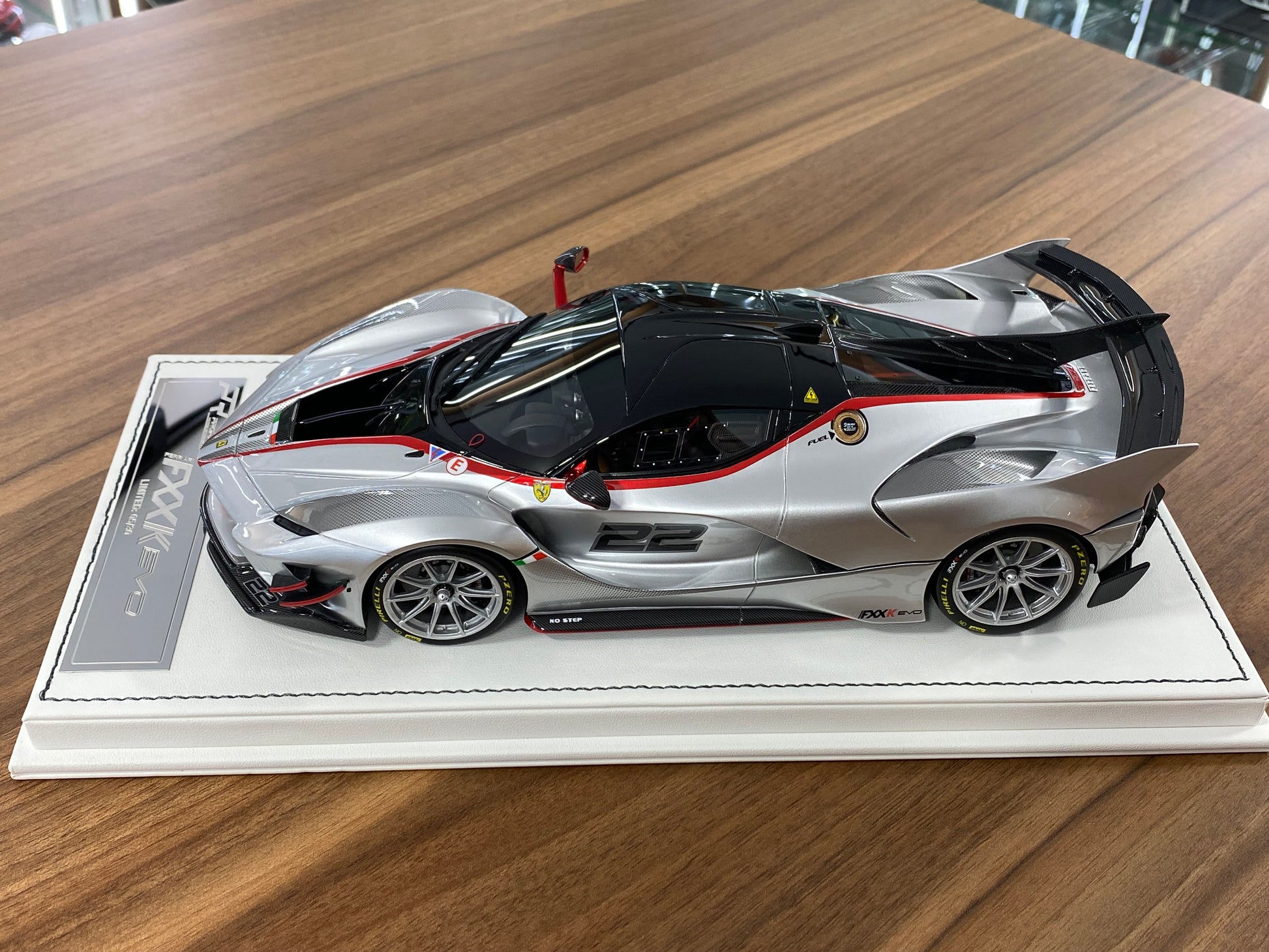 ProRaze Ferrari FXXK EVO 1/18 No.22 Silver resin rare limited edition