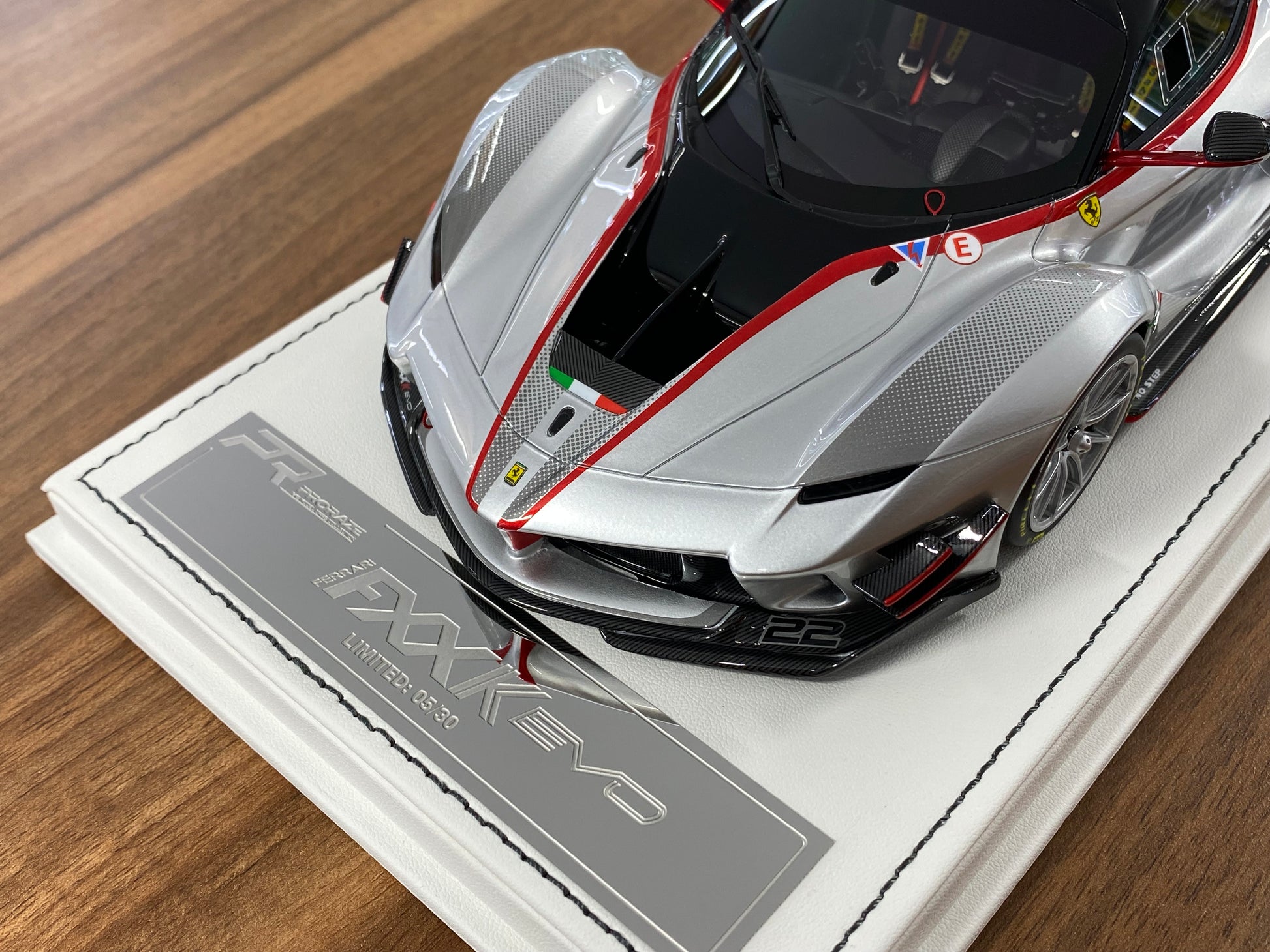 Ferrari FXXK EVO 1/18 ProRaze No.22 Silver resin collectible car