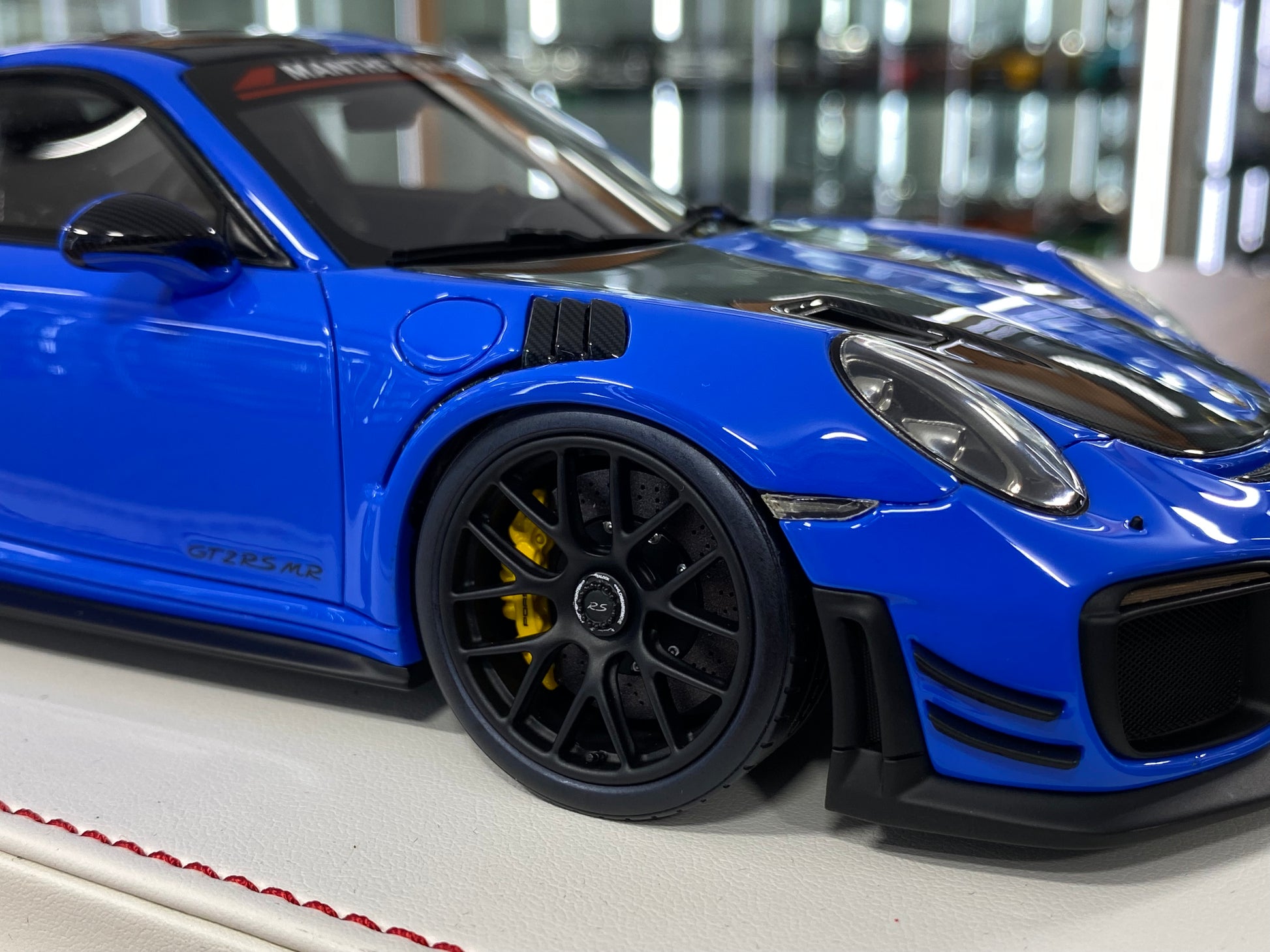 1/18 Davis & Giovanni Porsche 911 GT2 RS MR Riviera Blue | Resin | Limited 10 pcs