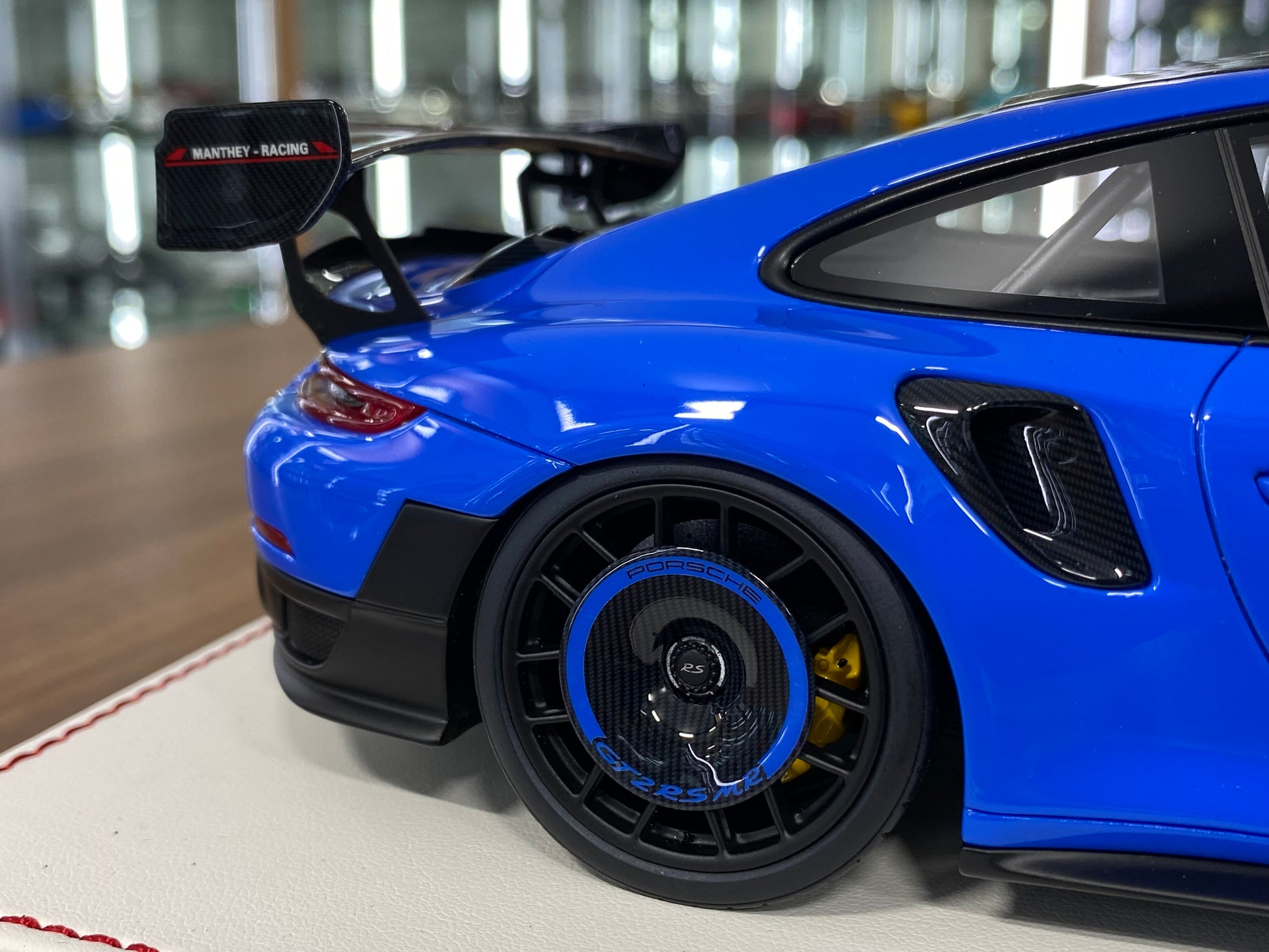 1/18 Davis & Giovanni Porsche 911 GT2 RS MR Riviera Blue | Resin | Limited 10 pcs