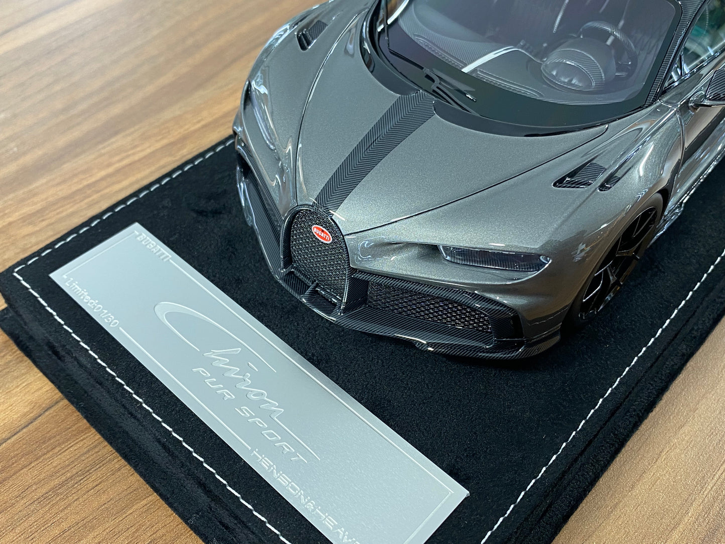 1/18 HH models Bugatti Chiron Pur Sport –  Metallic Dark Grey – Limited  30pcs