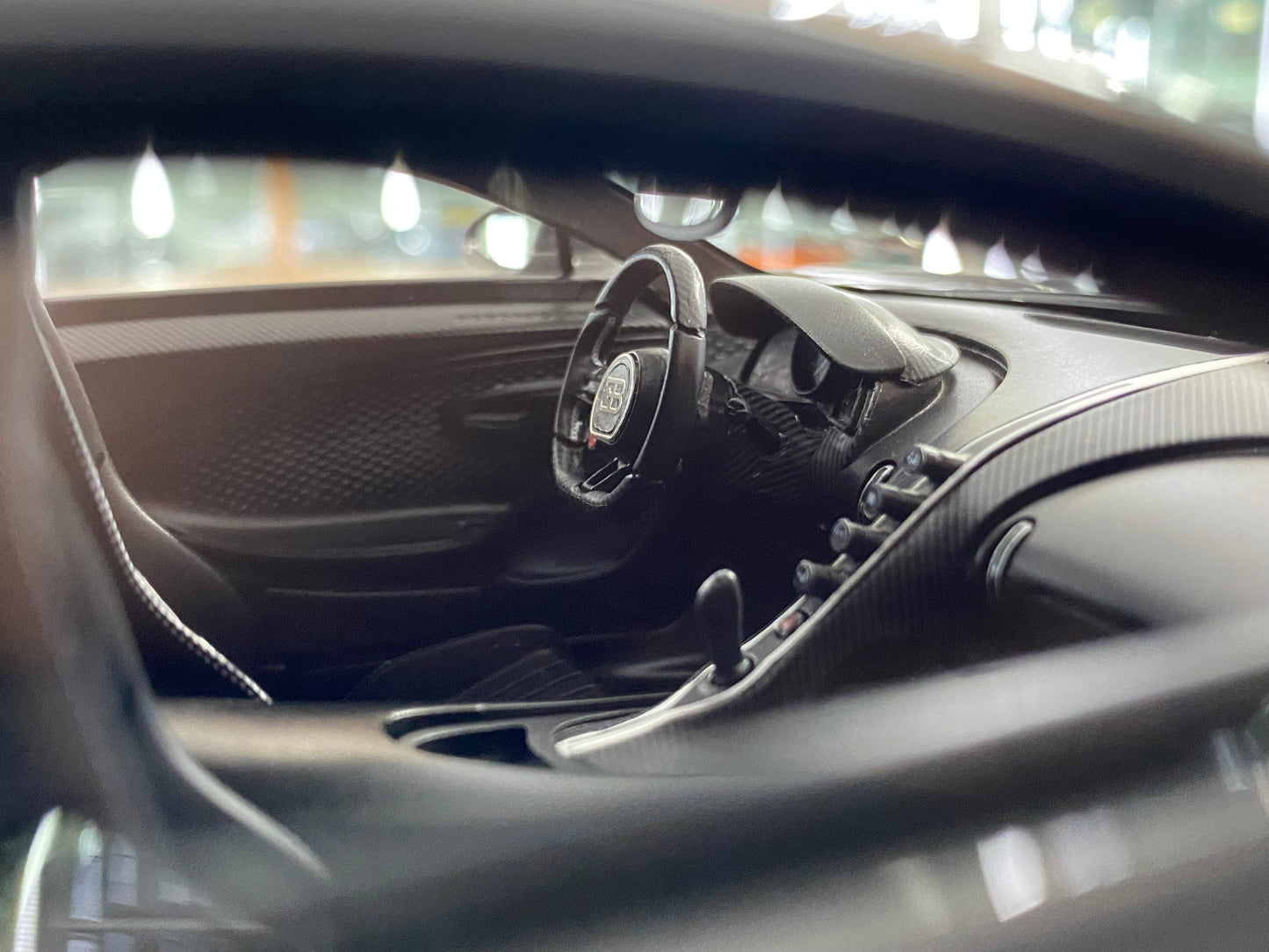 1/18 HH models Bugatti Chiron Pur Sport –  Metallic Dark Grey – Limited  30pcs