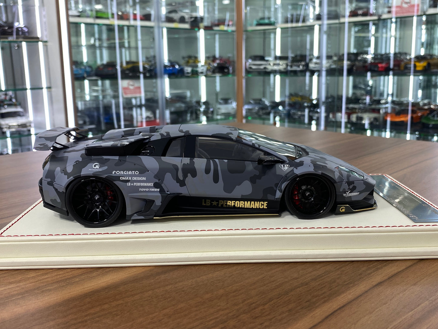 1/18 Davis & Giovanni Lamborghini MURCIÉLAGO Black/Grey Camouflage | Resin | Limited 8 Pcs