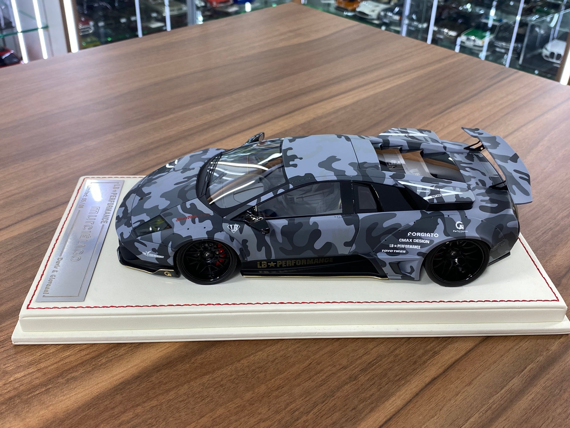 1/18 Davis & Giovanni Lamborghini MURCIÉLAGO Black/Grey Camouflage | Resin | Limited 8 Pcs