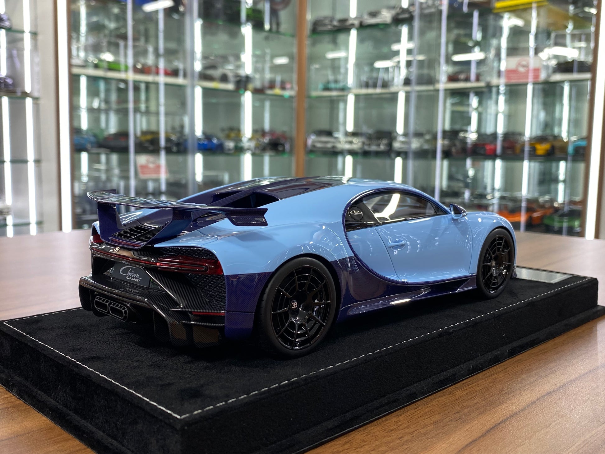 1/18 HH Bugatti Chiron Pur Sport – Azzurro La Plata blue – Limited Edition of 30