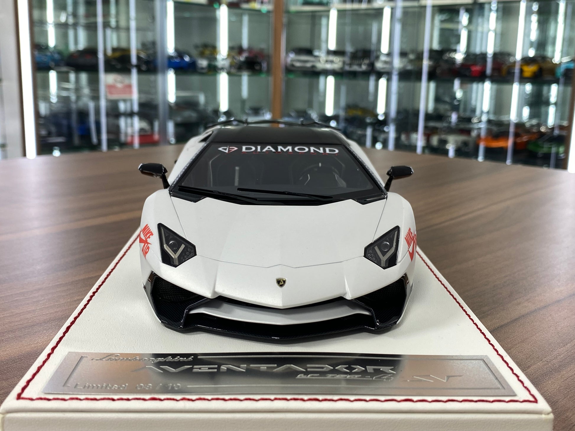 1/18 Resin Lamborghini Aventador LP 750-4 SV | Matt Pearl White Davis & Giovanni | Limited 10 pcs