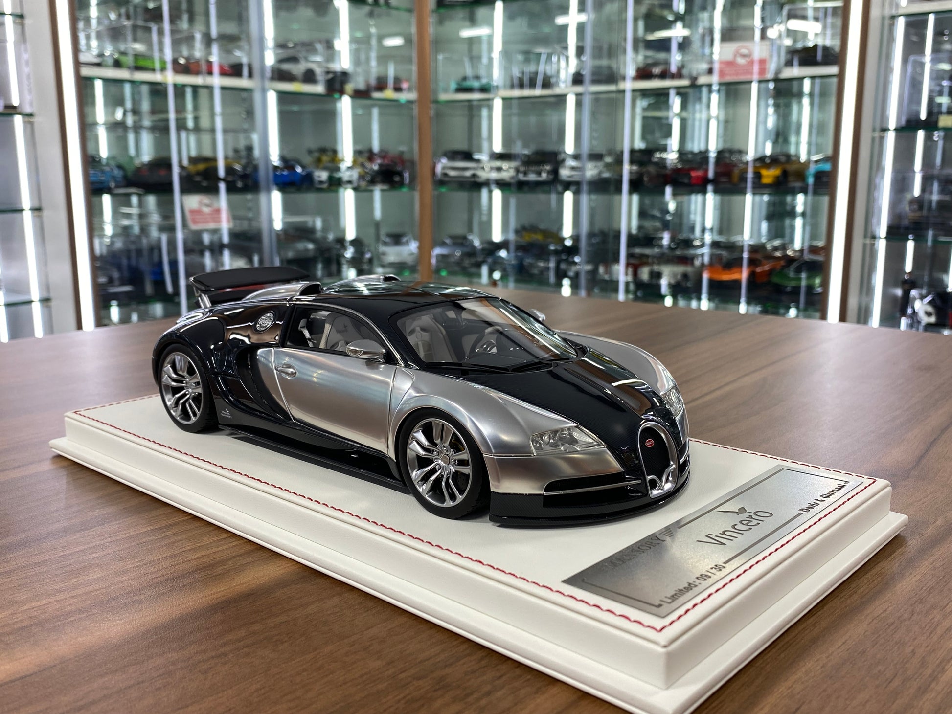 1/18 Davis & Giovanni Bugatti Vincero Mansory Chrome Silver | Resin | Limited 30 pcs