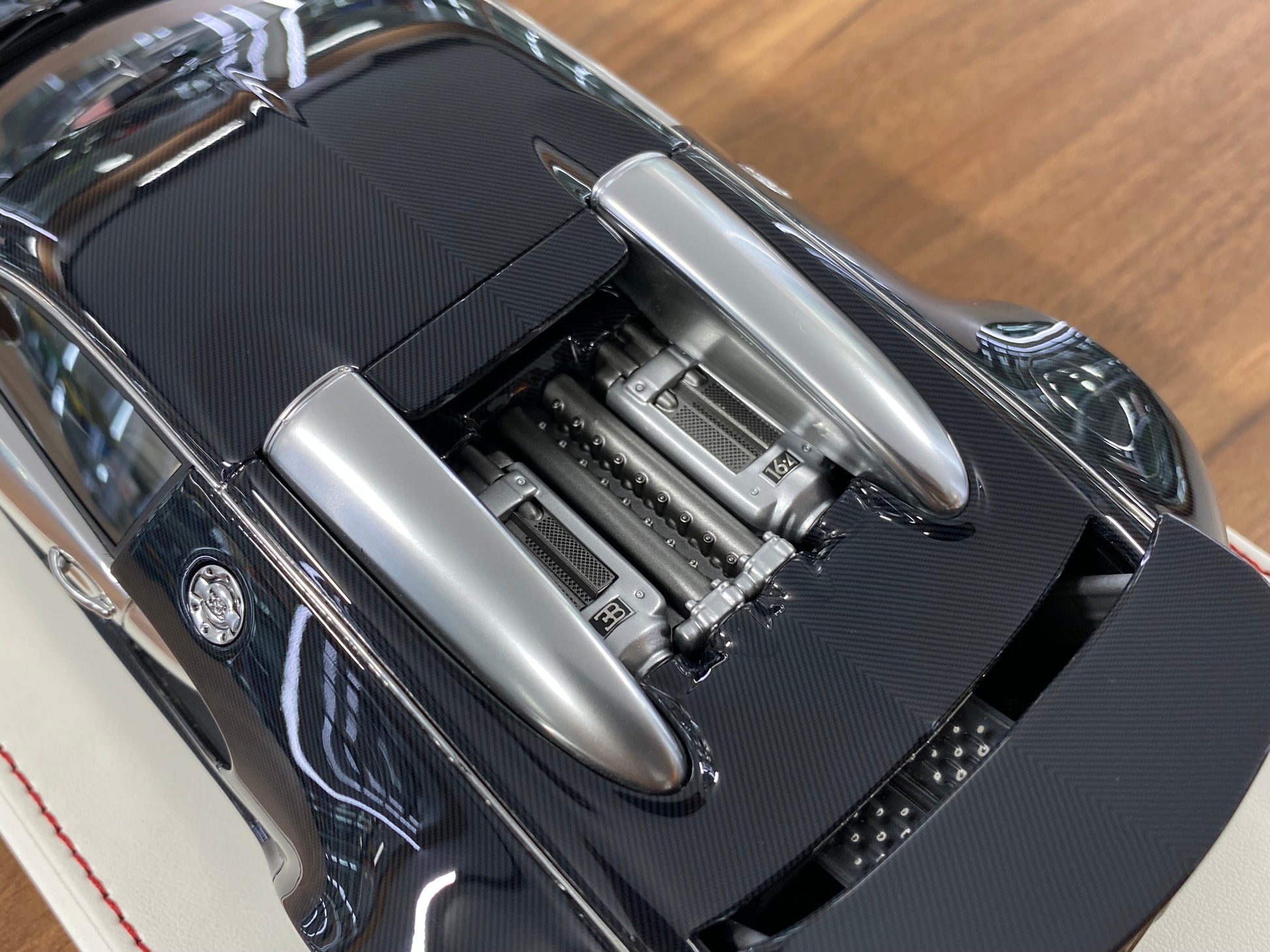 1/18 Davis & Giovanni Bugatti Vincero Mansory Chrome Silver | Resin | Limited 30 pcs