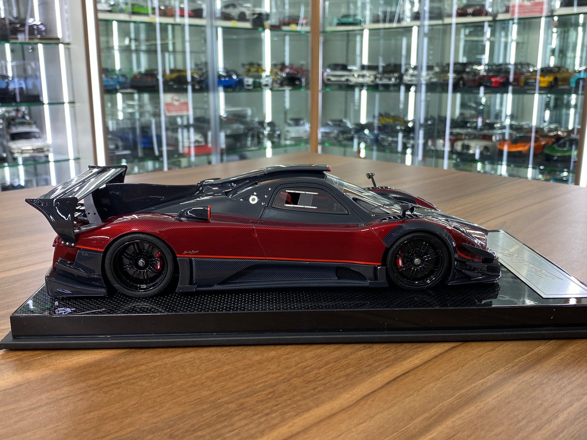 1/18 Resin Dino Model Pagani Zonda Revolucian Carbon Fiber/ Red Limited to 30 pcs.