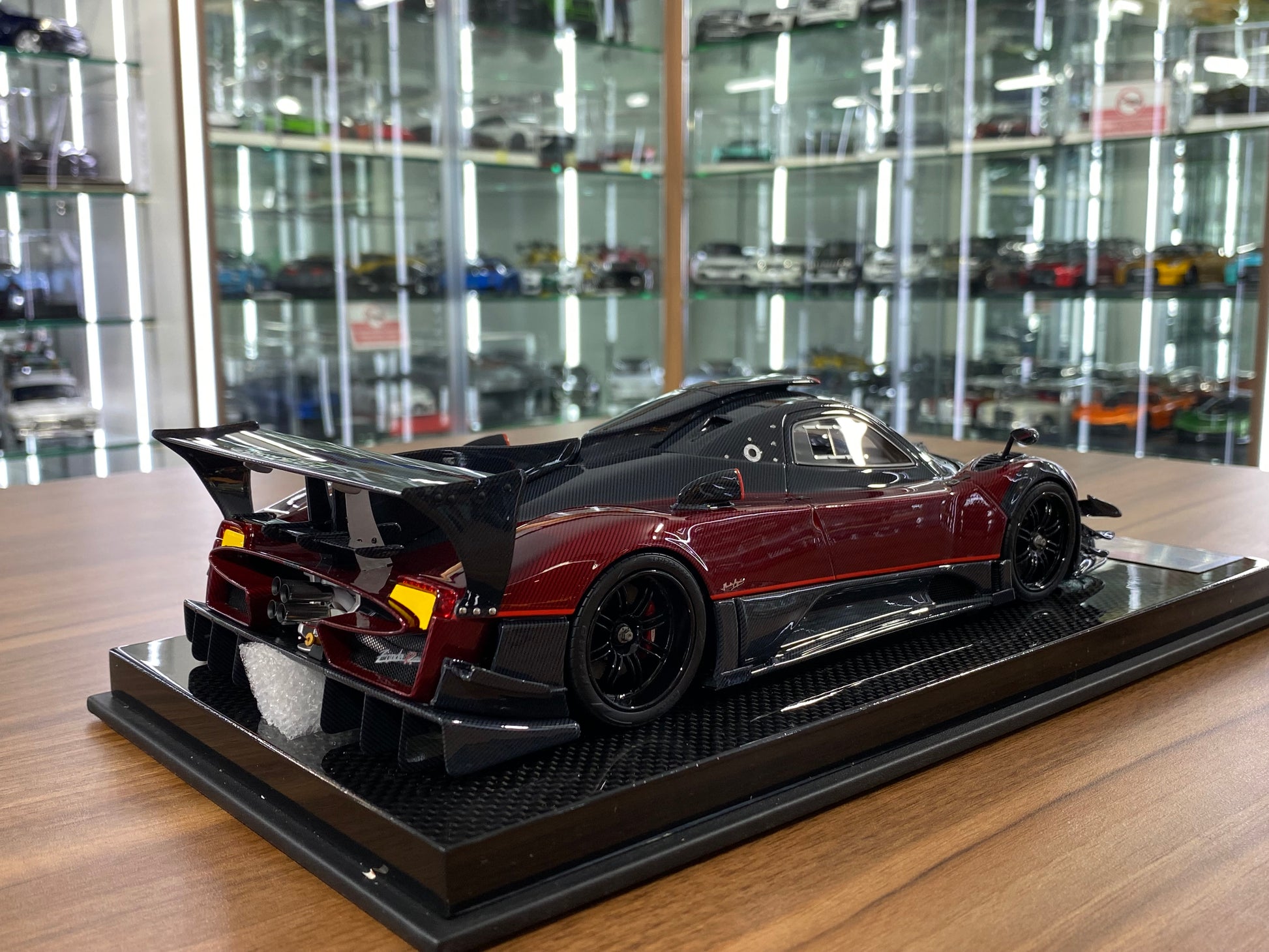 1/18 Resin Dino Model Pagani Zonda Revolucian Carbon Fiber/ Red Limited to 30 pcs.