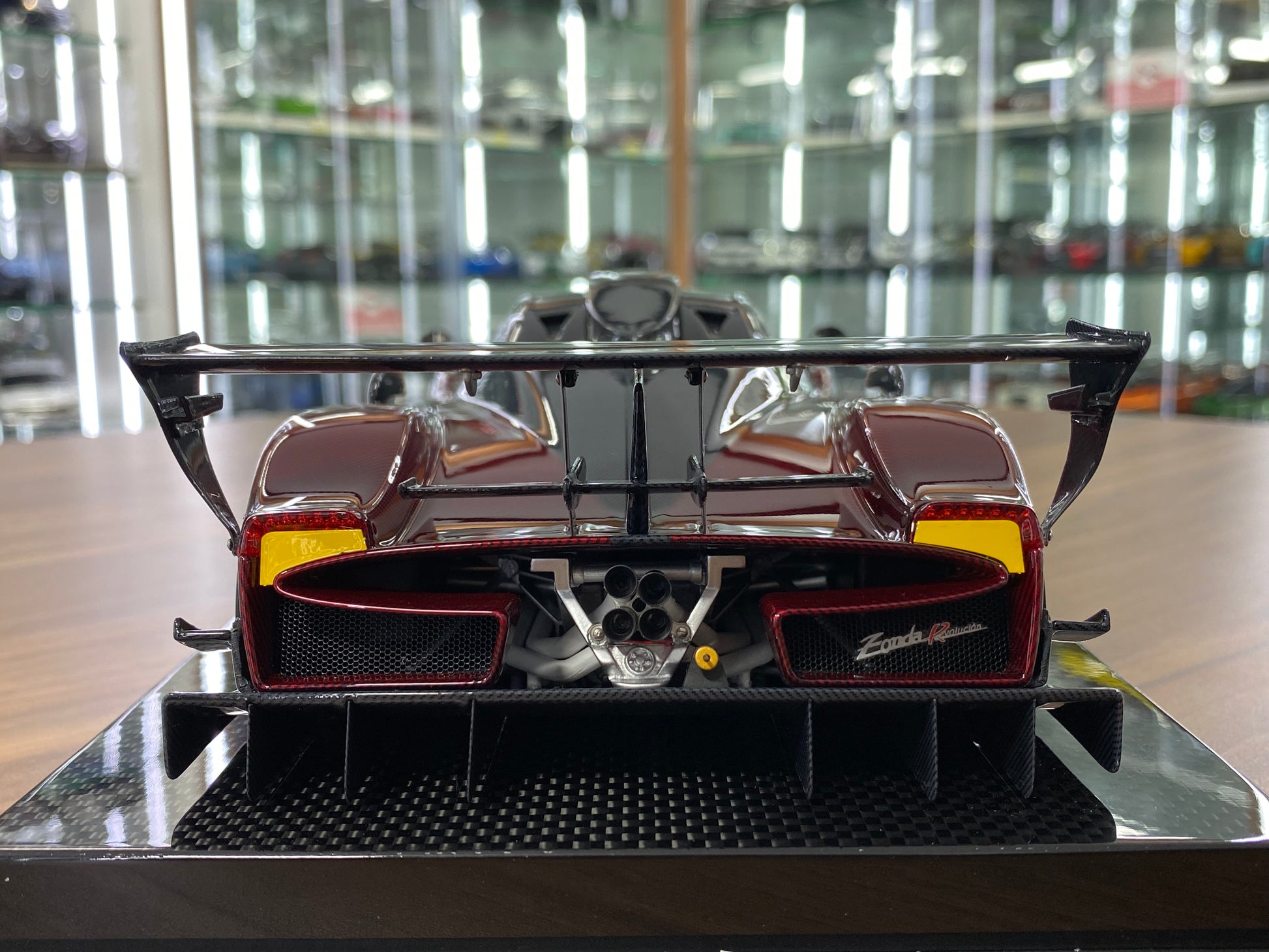 1/18 Resin Dino Model Pagani Zonda Revolucian Carbon Fiber/ Red Limited to 30 pcs.