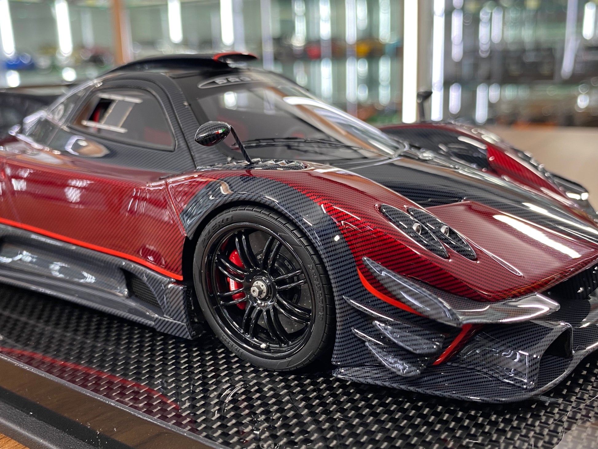 1/18 Resin Dino Model Pagani Zonda Revolucian Carbon Fiber/ Red Limited to 30 pcs.
