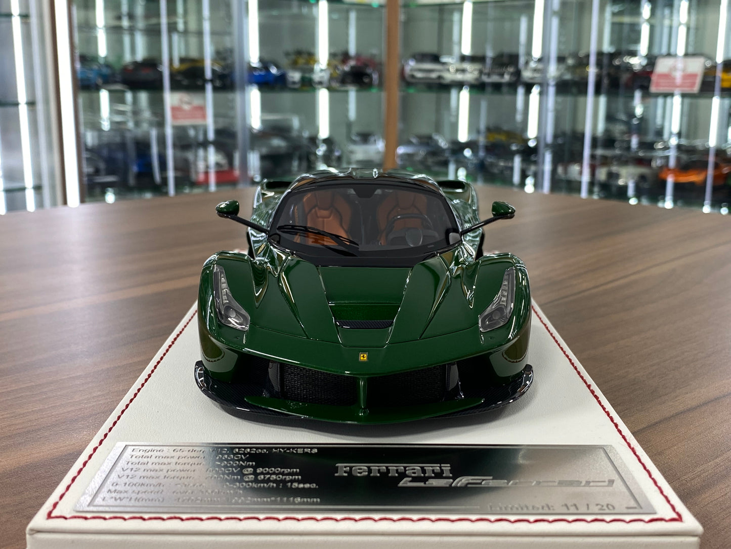 1/18 Ferrari LaFerrari by Davis & Giovanni  Metallic green, black roof