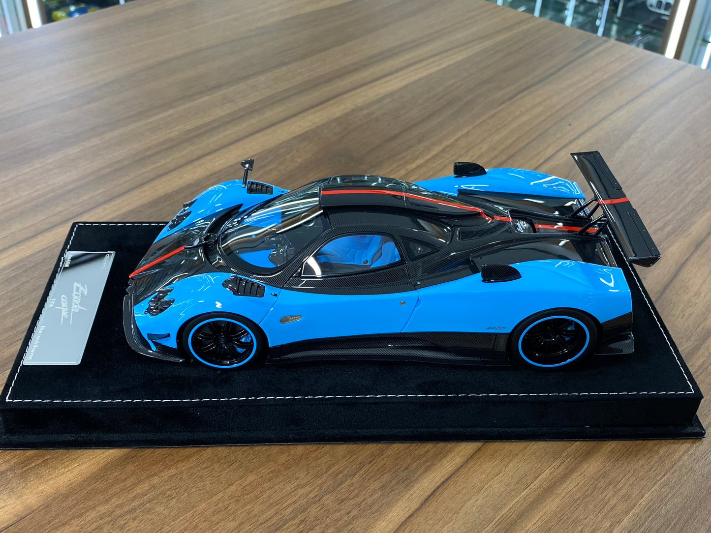 1/18 HH Model Pagani Zonda Cinque Baby Blue/Carbon Fiber Resin | Limited 30 pcs