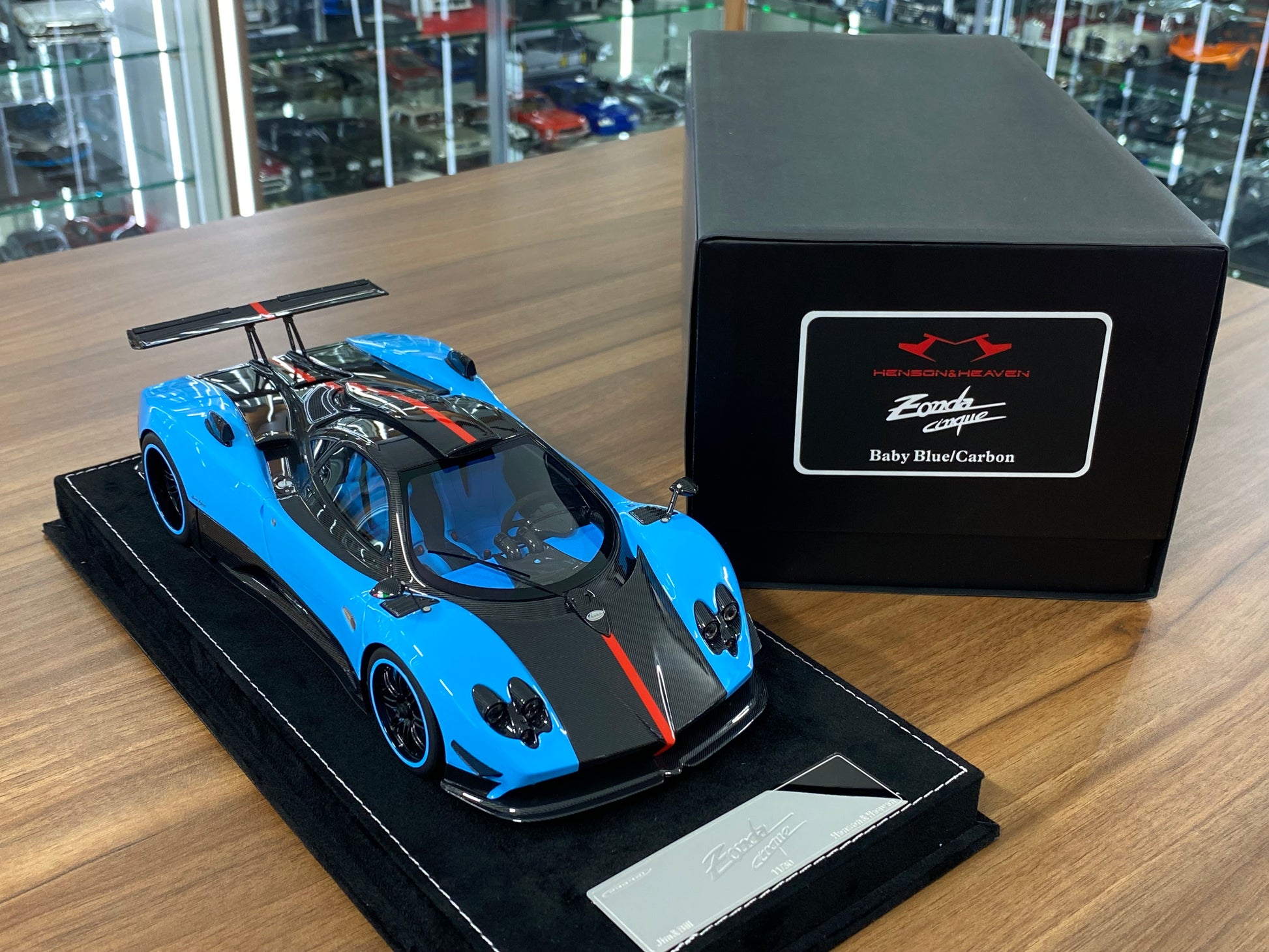 1/18 HH Model Pagani Zonda Cinque Baby Blue/Carbon Fiber Resin | Limited 30 pcs