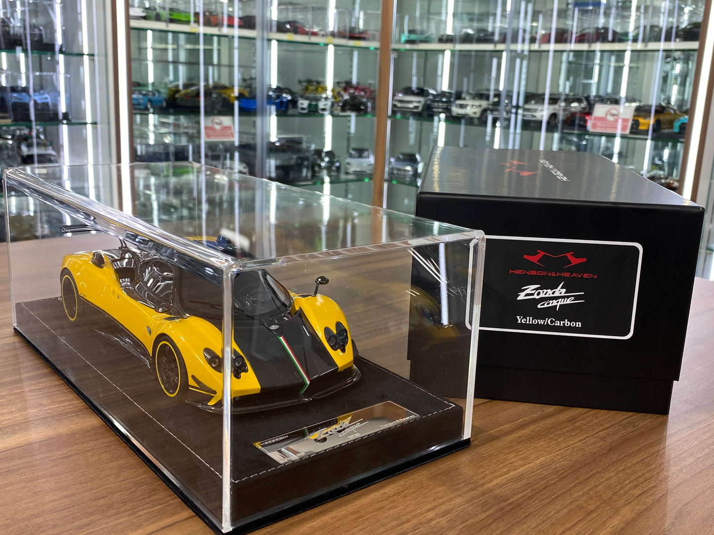 1/18 HH Model Pagani Zonda Cinque Yellow/Carbon Fiber Resin | Limited 30 pcs