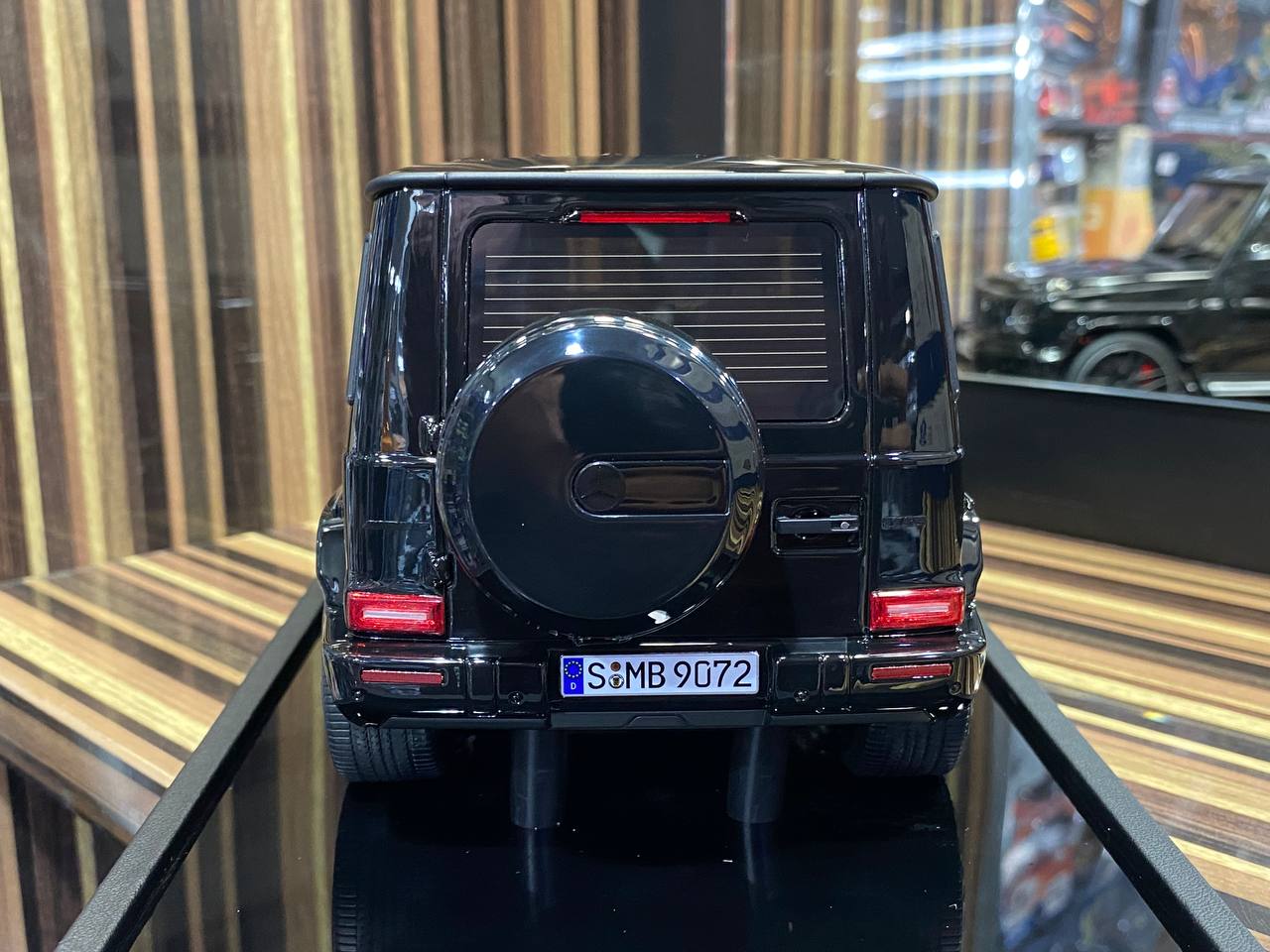 1/18 MotorHelix Resin Model - Mercedes-Benz AMG G-63 (2019) in Sleek Black|Sold in Dturman.com Dubai UAE.