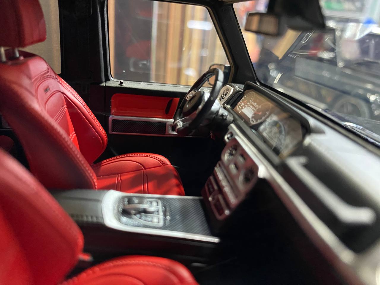 1/18 MotorHelix Resin Model - Mercedes-Benz AMG G-63 (2019) in Sleek Black|Sold in Dturman.com Dubai UAE.