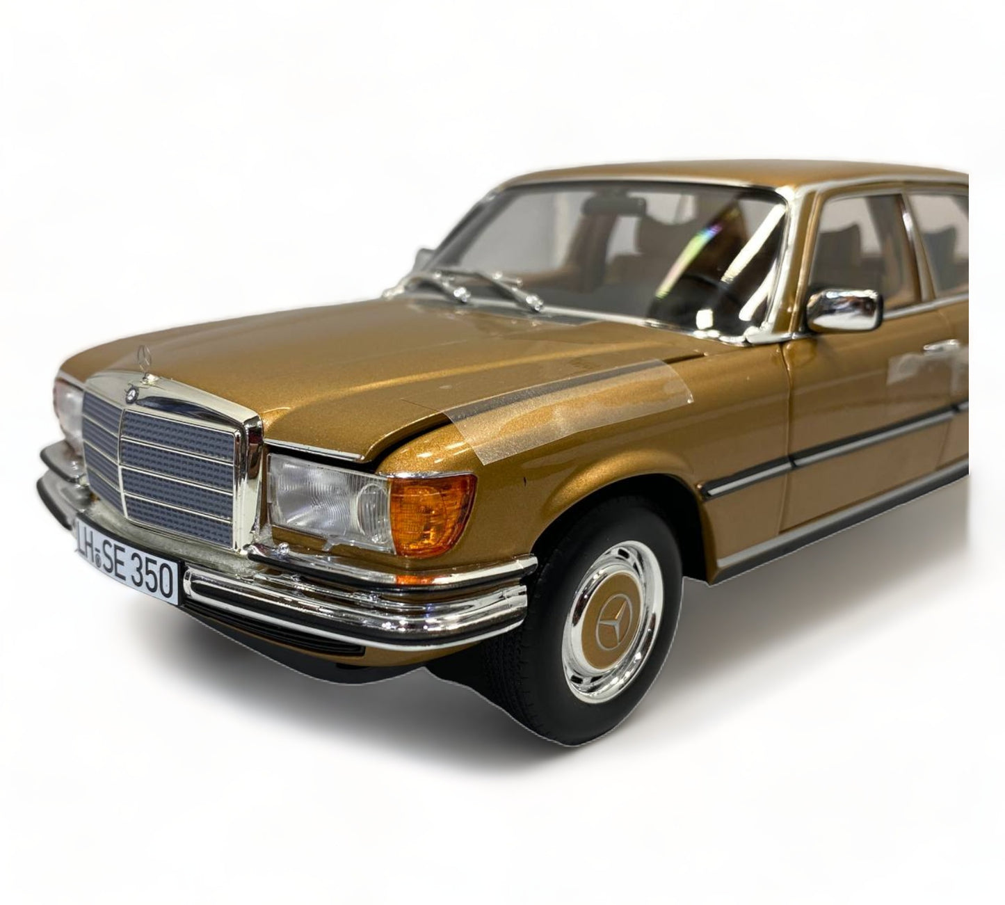 Norev Mercedes-Benz 350 SE Limited Edition 500 - 1/18 Diecast Model, Gold 1973|Sold in Dturman.com Dubai UAE.