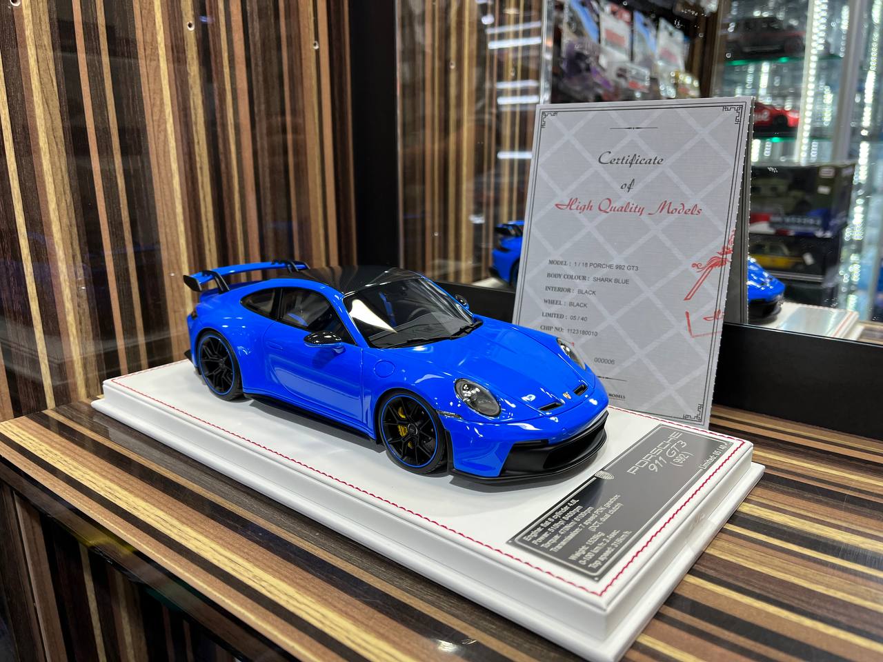 Davis & Giovanni Porsche 911 GT3 (992) 1/18 Resin Model - Blue|Sold in Dturman.com Dubai UAE.