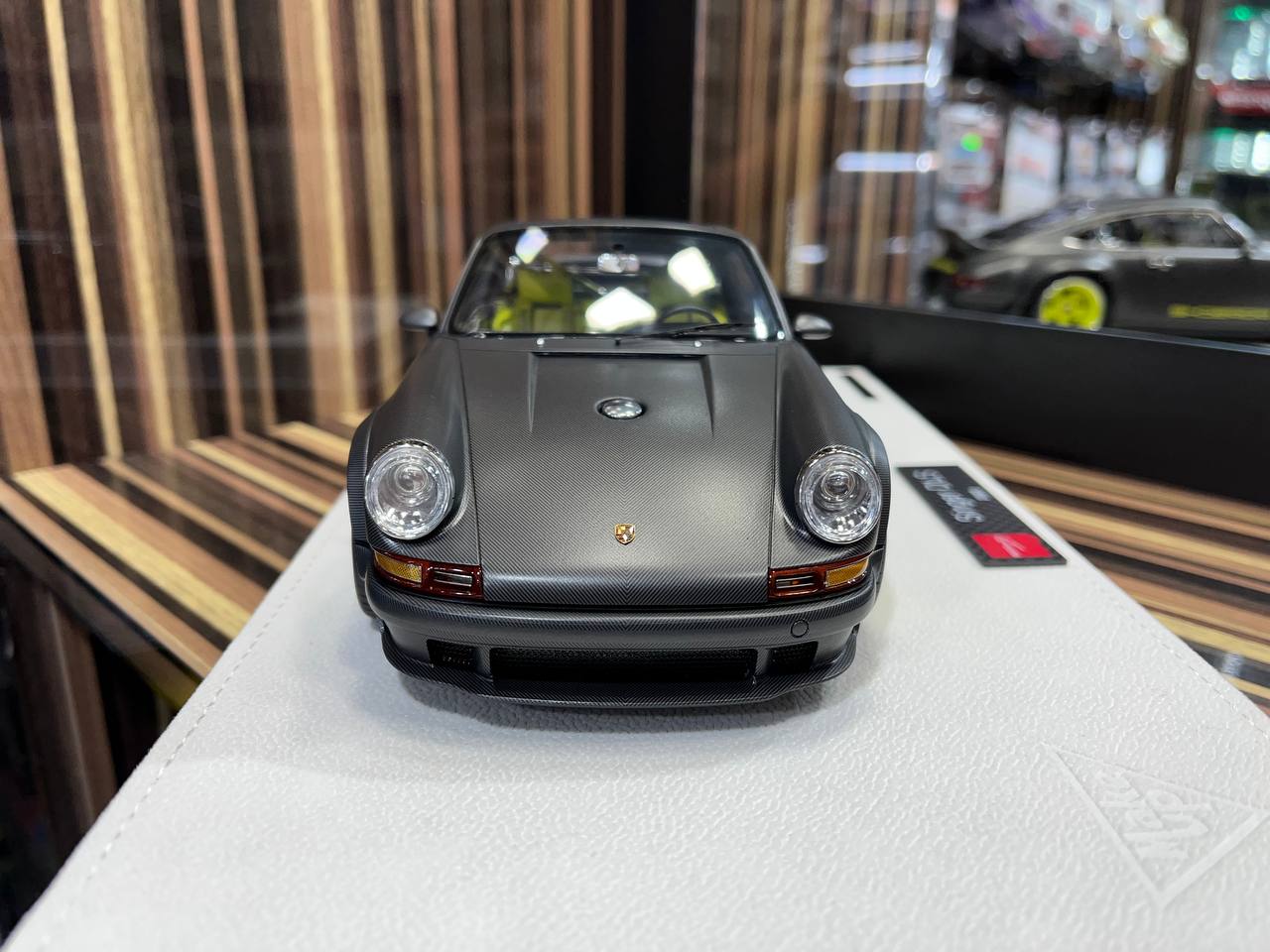Make Up Porsche Singer DLS 1/18 Resin Model - Carbon Fiber|Sold in Dturman.com Dubai UAE.