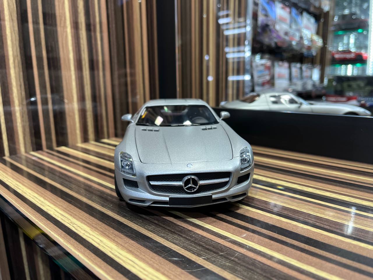 Minichamps Mercedes-Benz SLS - 1/18 Diecast Model, All Opening - Matt Silver|Sold in Dturman.com Dubai UAE.