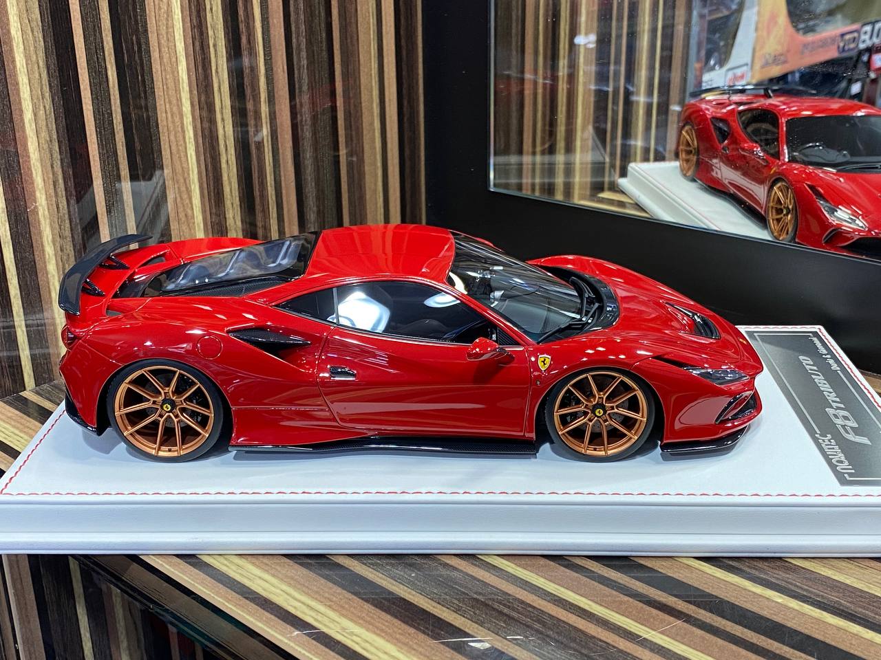 1/18 Davis & Giovanni Ferrari F8 Tributo Limited Edition (60pcs) Red|Sold in Dturman.com Dubai UAE.