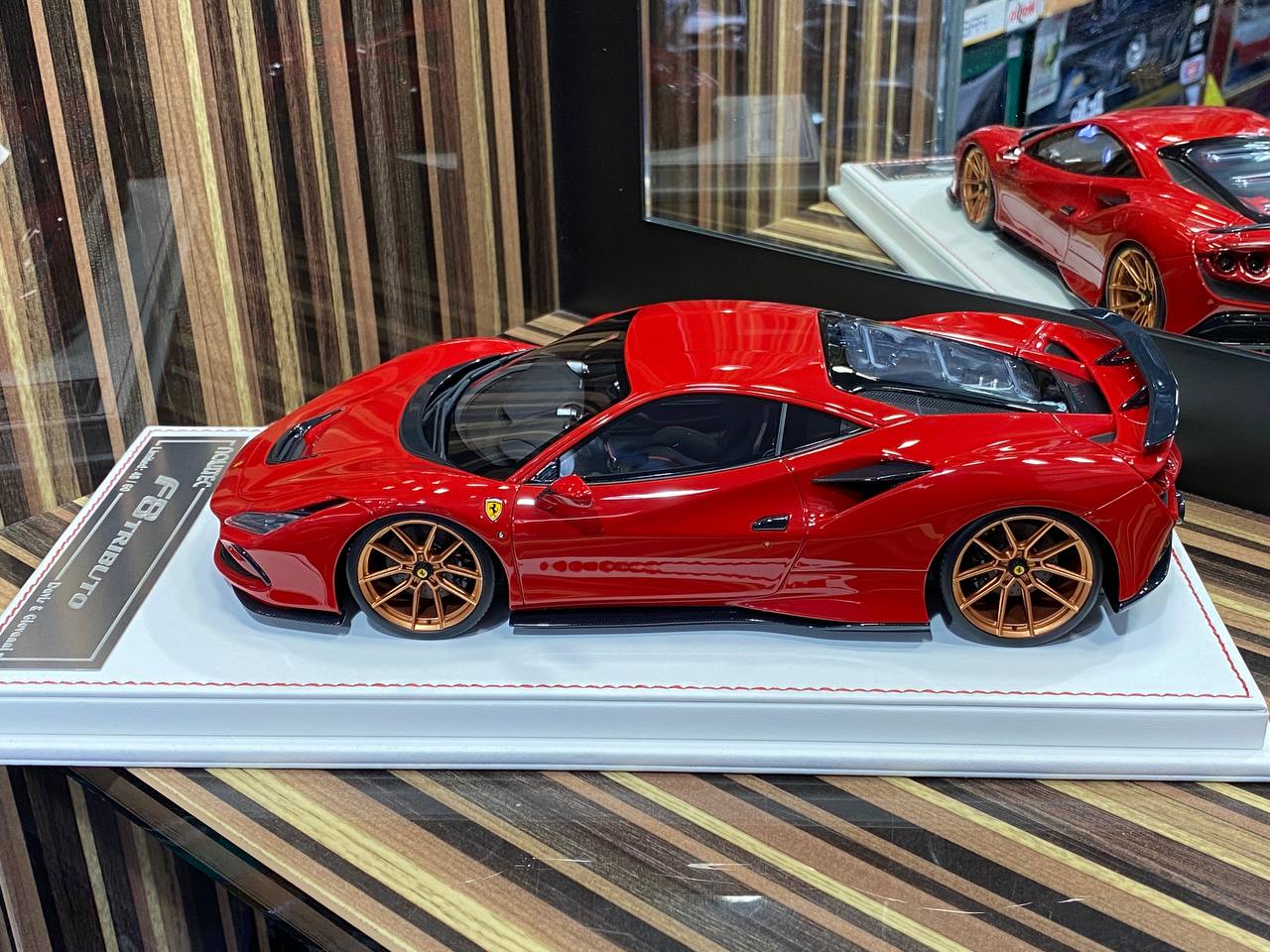 Davis & Giovanni Ferrari F8 Tributo - 1/18 Resin Model, Limited Edition 60pcs, Red|Sold in Dturman.com Dubai UAE.