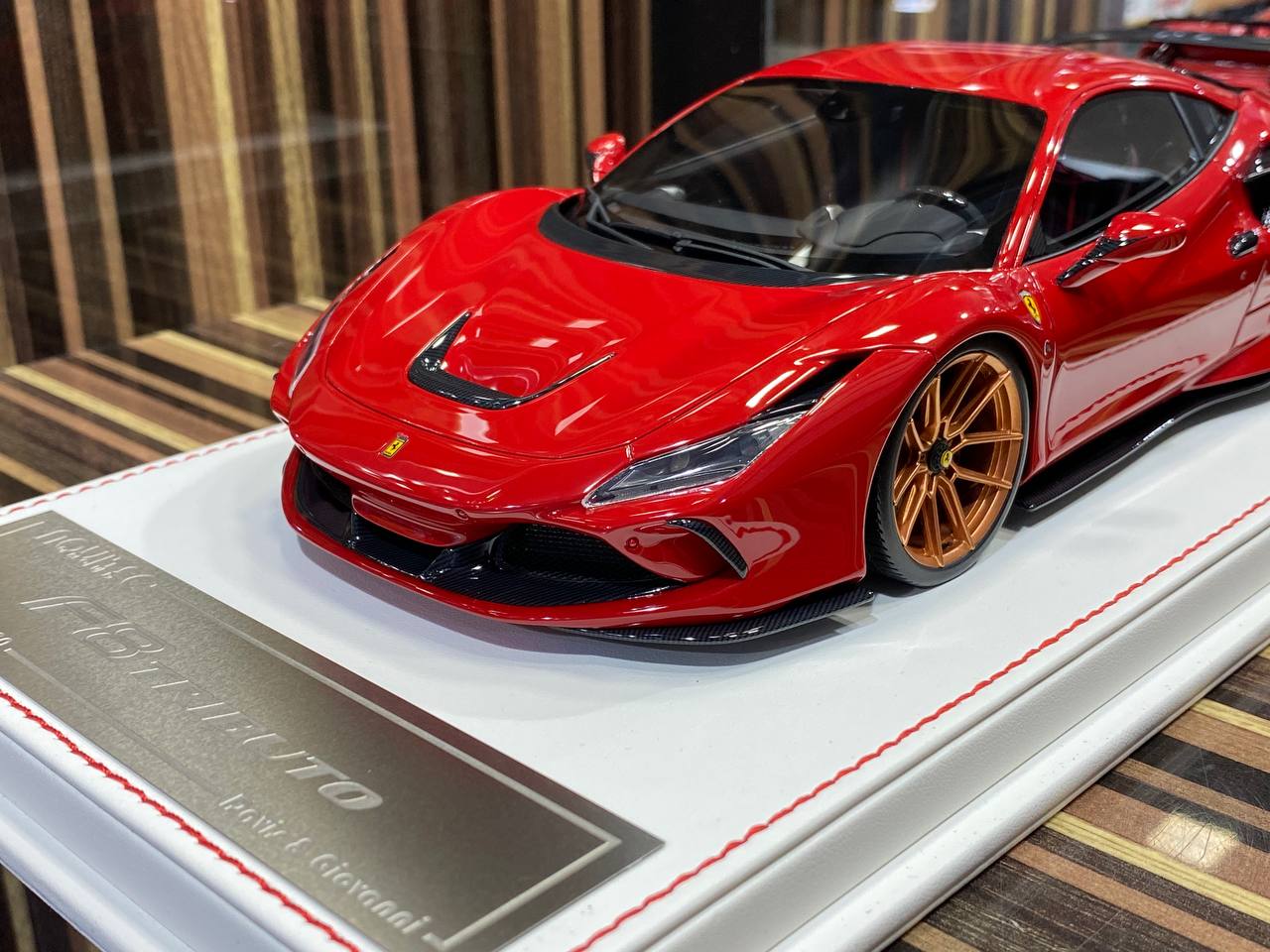 Davis & Giovanni Ferrari F8 Tributo - 1/18 Resin Model, Limited Edition 60pcs, Red|Sold in Dturman.com Dubai UAE.