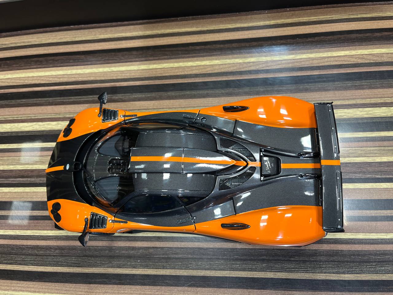 Almost Real Pagani Zonda F - 1/18 Diecast Model, All Opening - Orange/Carbon