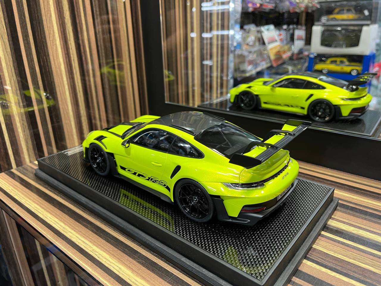 Timothy and Pierre Porsche GT3 RS 911 (992.1) - 1/18 Resin Model - Neon Green