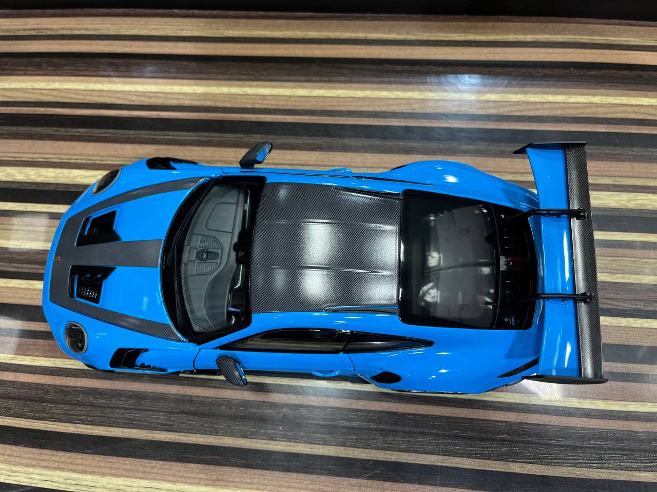 Minichamps Porsche GT3RS - 1/18 Diecast Model, Partially Opening - Blue