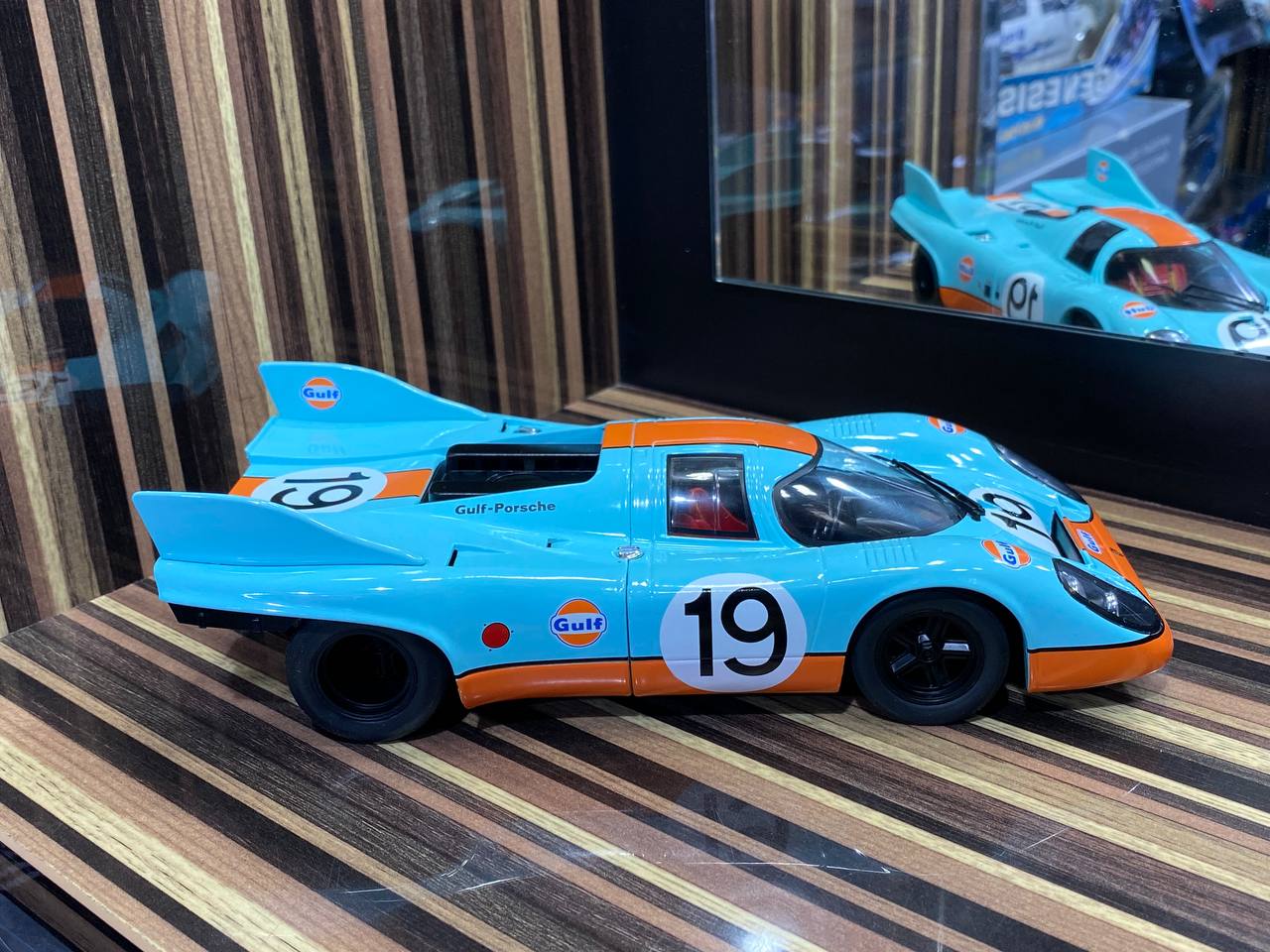 1/18 Metal Diecast Porsche 917K #19 24h Le Mans 1971 - Gulf Livery by CMR