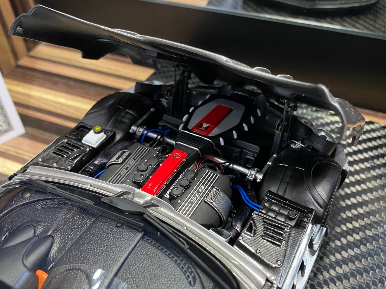 1/18 Resin model FrontiArt Mercedes-Benz SLR Mclaren iron grey