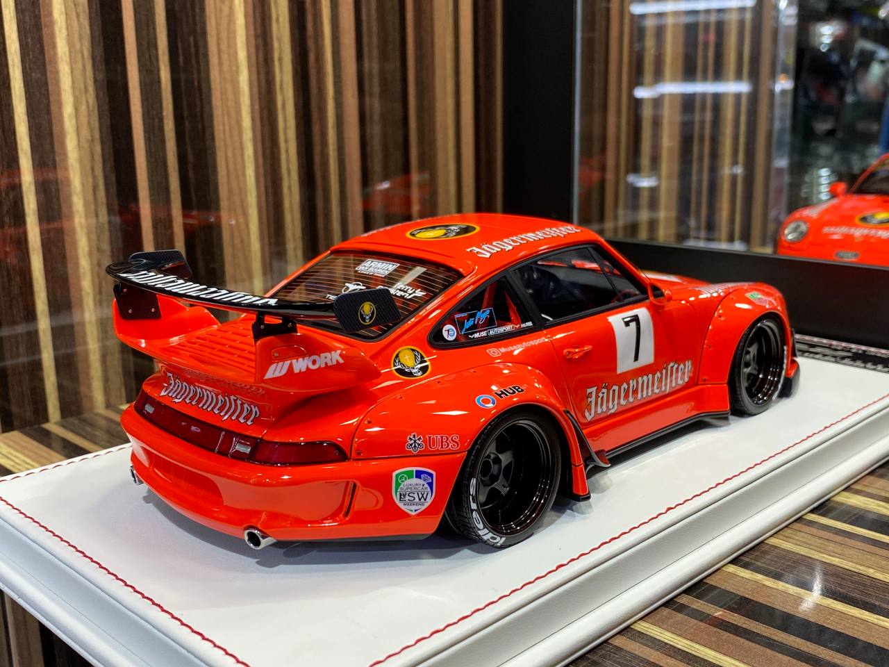 Davis & Giovanni Porsche RWB 911 (993) - 1/18 Resin - Orange, Jagermeister Decal