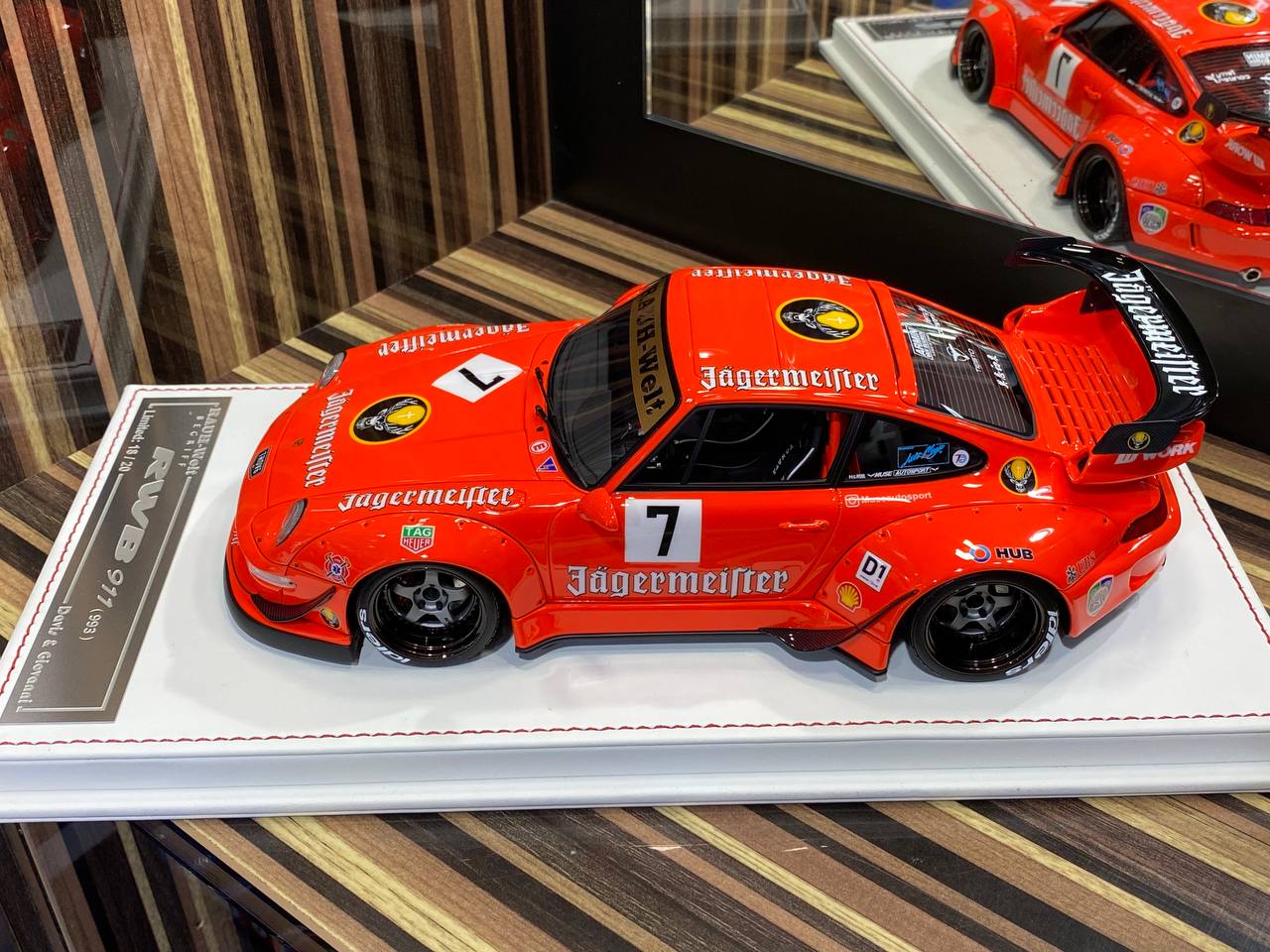 Davis & Giovanni Porsche RWB 911 (993) - 1/18 Resin - Orange, Jagermeister Decal