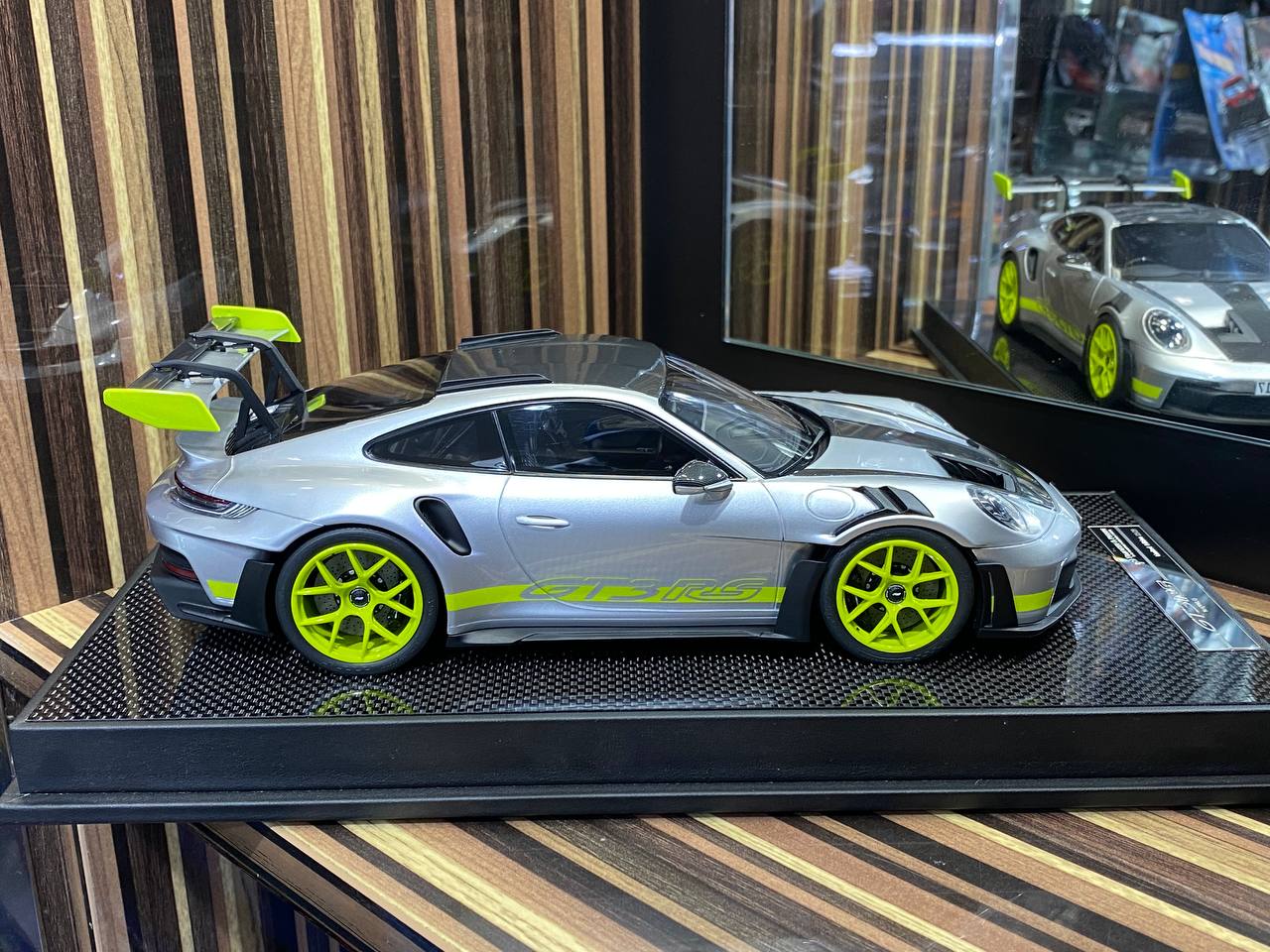 Timothy & Pierre Porsche 911 GT3 RS (992.1) - 1/18 Resin Model - Silver Metallic