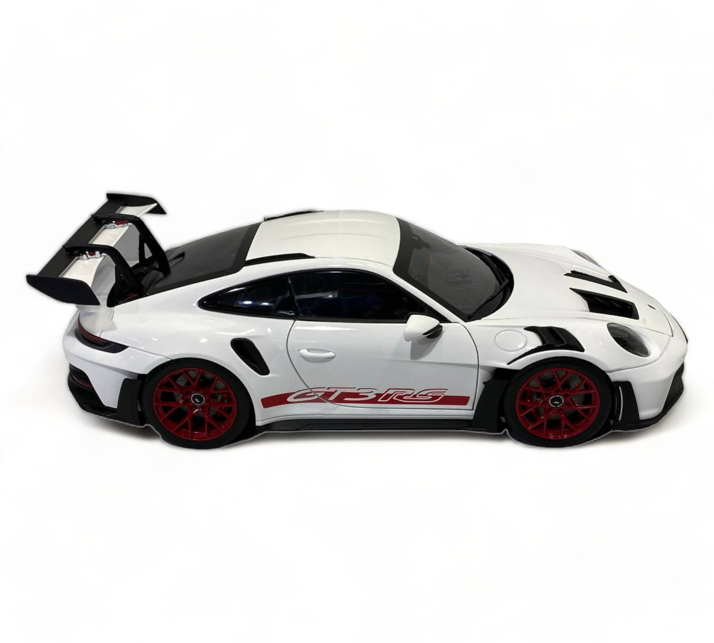 Norev Porsche 911 GT3 RS (2022) - 1/18 Diecast Metal Model, White/Red|Sold in Dturman.com Dubai UAE.