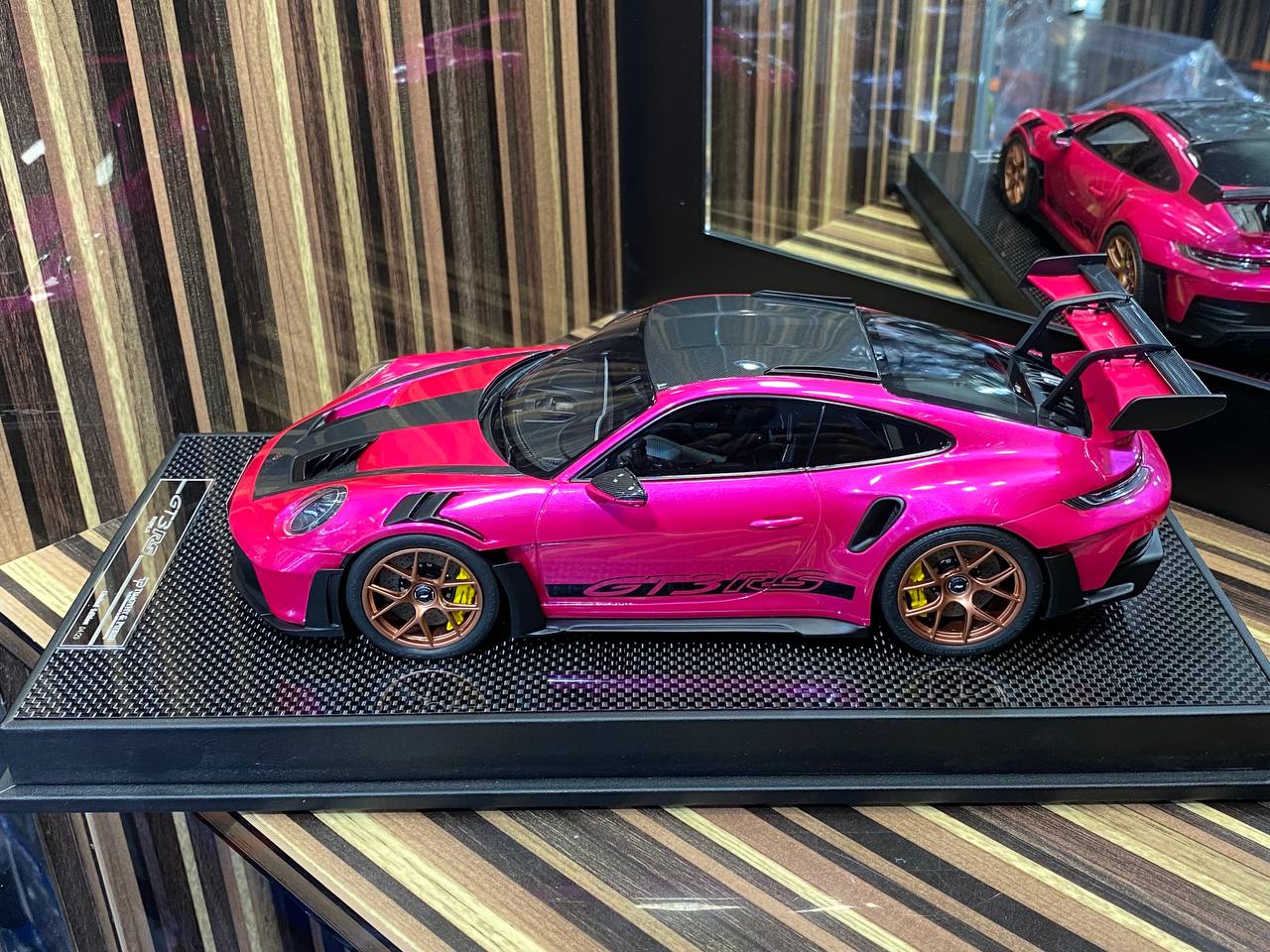 Timothy & Pierre Porsche 911 GT3 RS (992.1)  Limited Edition [1/18, Resin,Ruby star]