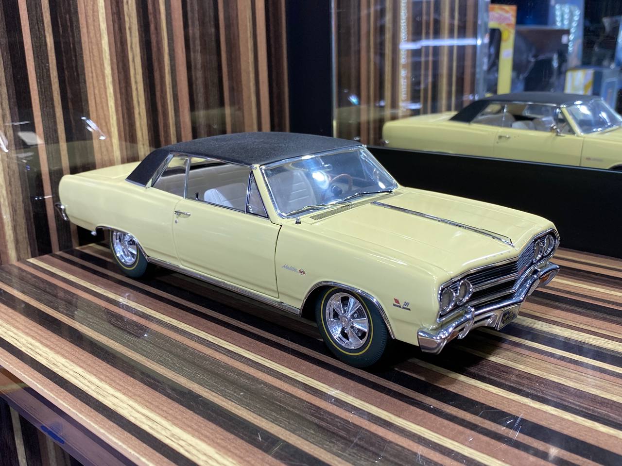 ExactDetail Replicas Chevrolet Z16 Malibu SS 396 Turbo Jet 1965 - 1/18 Diecast, Crocus Yellow