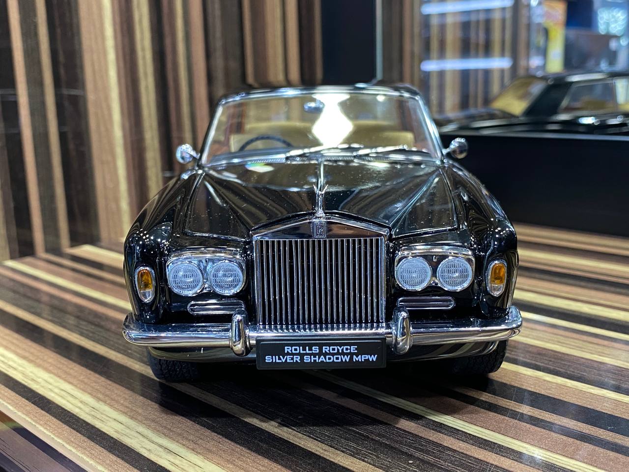 Paragon Models Rolls Royce Silver Shadow MPW 2-Door Coupe - 1/18 Diecast, Black - Paint Rashes Present
