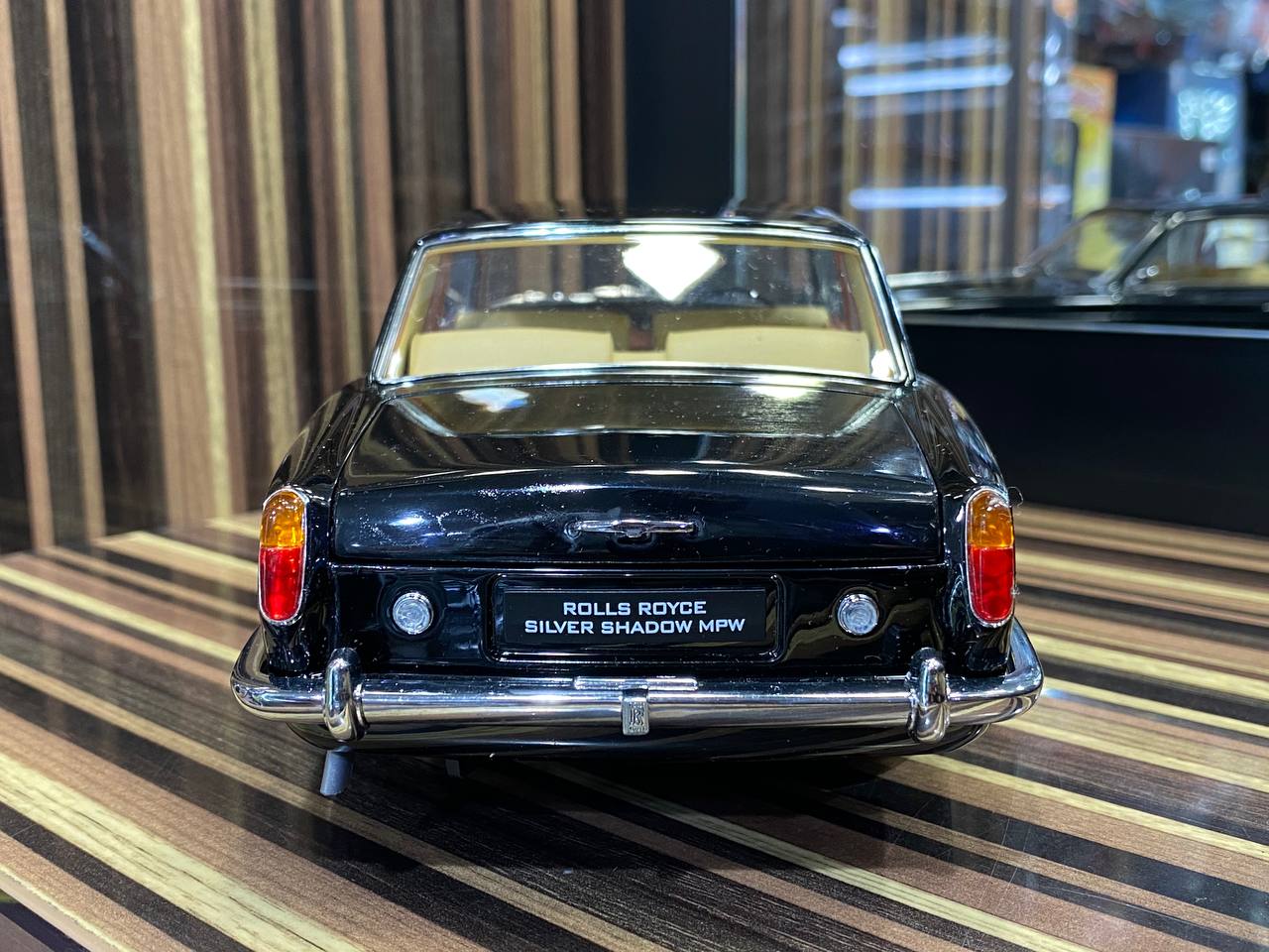 Paragon Models Rolls Royce Silver Shadow MPW 2-Door Coupe - 1/18 Diecast, Black - Paint Rashes Present