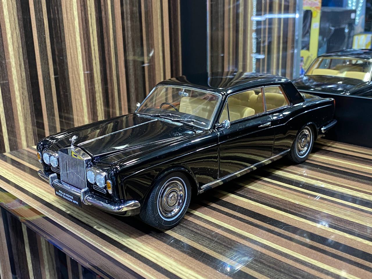 Paragon Models Rolls Royce Silver Shadow MPW 2-Door Coupe - 1/18 Diecast, Black - Paint Rashes Present